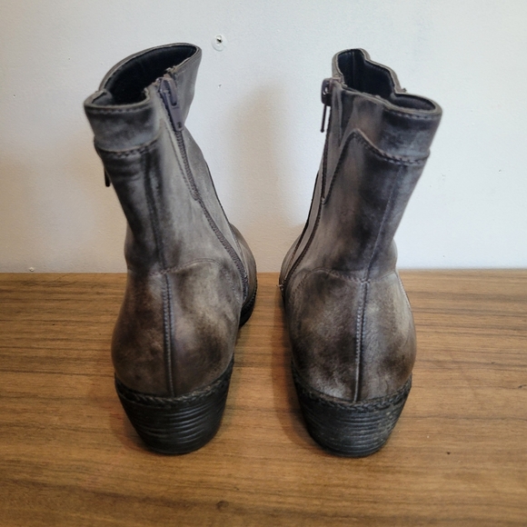 Taxi 9.5 grey/ black boots - Picture 6 of 10